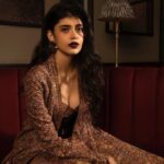 Sanjana Sanghi Instagram - Gorgeousness by @taruntahiliani with a dash of a post-losing-in- Diwali Teen Patti- sulk. 🪔 ♠️ . . | @hoorvi.j.valaya @tamraa.bespokejewelry @inochhiofficial @nitinsaini_hair @ankchikara.artistry | 📸: @pritiza7