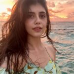 Sanjana Sanghi Instagram - Quarter life century & slices of paradise unlocked. 🎂 ☀️ ⛅️ . .. . . @jwmmaldives @ambitiontravelstours #LifeAtJWarriott #JWMarriottMaldives 👗: @bornaliicaldeira @malvika_tater @guaparesortwear @paioshoes @mysajewels JW Marriott Maldives Resort & Spa