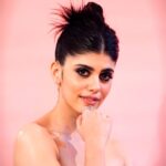 Sanjana Sanghi Instagram - Filmfare Ki Raat✨ 👗: @who_wore_what_when @amitaggarwalofficial @razwada.jewels 💄: @shraddhamishra8 👧: @Souravroy_1999 📸 : @ratnakarphotography @chandrahas_prabhu _____ #FilmfareOnReels @filmfare