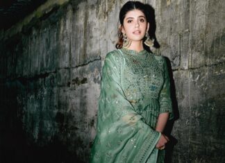 Sanjana Sanghi Instagram - Ek yaadgaar shaam, Garba Raas aur aap sab ke pyaar ke naam 💕💫 . . ________ Styled by @eshaamiin1 👗:@archanajaju.in 💜 @curiocottagejewelry @fizzygoblet 📸 : @leroifoto 💄: @houseofankita @safasheikhbeauty