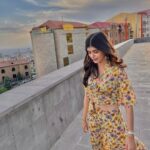 Sanjana Sanghi Instagram - Never met a sunset I didn’t like ☀️ 🌍 • A #PhotoDump from a walk back from set after a long, bright & beautiful day of filming 🎥 - focus shift to finding the right kebabs to be devoured for dinner 🥘 • Yerevan, Armenia
