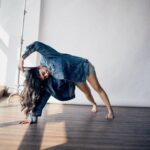Sanjana Sanghi Instagram – Art is liberation 

[2/2]

#Raw : 📸 @bharat_rawail @divyashetty_ @pallakhshah
