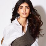 Sanjana Sanghi Instagram - A day in the office 🖊 . . . . . . @trishasarang @lakshsingh_hair @miimoglam @khyatibusa |