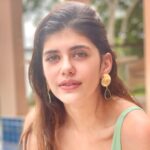 Sanjana Sanghi Instagram - It’s a Monday, I hear?☺️ All seems like one long beautiful day by the sun & the sea ☀️🌴 #OffDuty . . . . . 👗: @tryagaintoobad @tizzi.official @johoriindia Phuket, Thailand