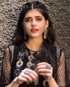 Sanjana Sanghi Instagram - Love running far, deep & wide 🖤

.
.
.
👗: @ritukumarhq @tribebyamrapali @bornaliicaldeira