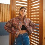 Sanjana Sanghi Instagram - Catch your breath. Step out of that blinding pace of the everyday. There’s warm sunsets to catch. #NoteToSelf 📸: @bharat_rawail - my special one; the one who’s lens helps me find myself. . . . . 💄 👗 : @divyashetty_ @pallakhshah • @nikitamhaisalkar @shopeurumme