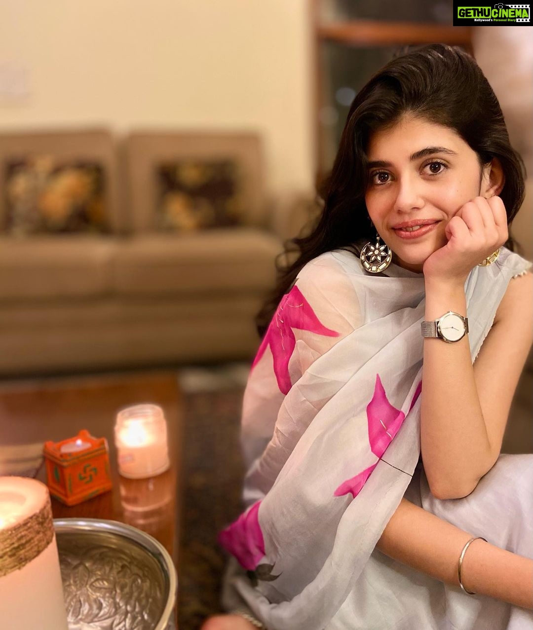 Sanjana Sanghi Instagram - Here’s sending the biggest warmest Diwali hug your way! Happy happy Diwali ✨🤍 This year, amidst so much being strange, unusual, and different - my gratitude for the love, light and endless power you all pierce my life with is peaking. THANK YOU, each & every one of you !🙏