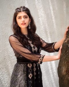 Sanjana Sanghi Instagram - #FunWithFashion •
Reawakened the writer in me with @elleindia 💫
After my days as a student of Journalism at Delhi University. 

This, is dedicated to every single homegrown label in India. Here’s hoping you guys only grow, and prosper, because what you do is so incredibly special. ❤️

Here’s to us artists desperately turning to our characters, penned thoughts & fashion to try & express what we otherwise fail to. #SwipeRightToSeeMore 

Posted @withregram • @elleindia #ELLEexclusive: When it came to bringing her debut film, Dil Bechara, to audiences, @sanjanasanghi96 encountered a uniquely challenging, overwhelming, exhausting and almost confusing circumstance. "I felt like a kid inside a dark cloud, desperately yearning and searching for silver linings and rainbows to add some colour to the darkness that ensued," she writes. The actor then turned to fashion to lighten things up. Link in bio to read her story in her own words. ✨⁠
.⁠
Photograph: @pritiza7 via @sanjanasanghi96⁠
.⁠
#SanjanaSanghi #Bollywood #Celebrity #Movies #Films #Fashion #VocalForLocal @bornaliicaldeira @manalishah_