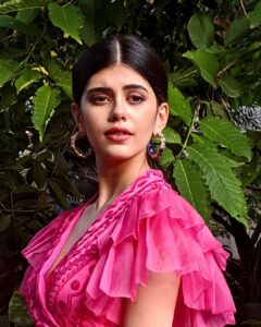 Sanjana Sanghi Instagram - #FunWithFashion •
Reawakened the writer in me with @elleindia 💫
After my days as a student of Journalism at Delhi University. 

This, is dedicated to every single homegrown label in India. Here’s hoping you guys only grow, and prosper, because what you do is so incredibly special. ❤️

Here’s to us artists desperately turning to our characters, penned thoughts & fashion to try & express what we otherwise fail to. #SwipeRightToSeeMore 

Posted @withregram • @elleindia #ELLEexclusive: When it came to bringing her debut film, Dil Bechara, to audiences, @sanjanasanghi96 encountered a uniquely challenging, overwhelming, exhausting and almost confusing circumstance. "I felt like a kid inside a dark cloud, desperately yearning and searching for silver linings and rainbows to add some colour to the darkness that ensued," she writes. The actor then turned to fashion to lighten things up. Link in bio to read her story in her own words. ✨⁠
.⁠
Photograph: @pritiza7 via @sanjanasanghi96⁠
.⁠
#SanjanaSanghi #Bollywood #Celebrity #Movies #Films #Fashion #VocalForLocal @bornaliicaldeira @manalishah_
