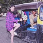 Sanjana Sanghi Instagram – Didn’t think I’d get a chance to miss running around in the Bay, getting caught hopping in & out of rickshaws. #AllThatWeTookForGranted #COVIDBlues

_____________
Thank you for this cute edit! 📸 : @ak_paps
👗: @sanjanabatra Mumbai, Maharashtra