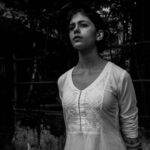 Sanjana Sanghi Instagram - Peace amidst chaos & discipline in passion : 21st Century Indian Spirit🇮🇳 ___________________________________________ Should we meet at 7am and walk through the lanes of Bombay? I promise we’ll end with some chai & bun from the roadside vendor. At the end of the first time we met, we had conversations I’ll never forget, & he concluded with declaring I was an old soul. So special to be a part of this beautiful series, one that means so much to you. @sinbadphgura #21stCenturyIndianSpirit Mumbai, Maharashtra