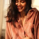Sanjana Sanghi Instagram - Feeling a tingling feeling of all things exciting.💫 📸: @sashajairam 🖤