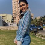 Sanjana Sanghi Instagram - No Thursday blues here! 💙🤍💙 . . For @istoria2020_ , Panel : Partakers in the Changing Dynamics of The Entertainment Industry, St Xavier’s College Mumbai. . . | 💄 👗 👧 🖤 : @bornaliicaldeira x @trisaradesign x @elishab_mua x @aazamalihusain30 | Mumbai, Maharashtra