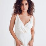 Sanya Malhotra Instagram - 🌸 Round and round I go