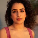 Sanya Malhotra Instagram – 🌺

🌸चले भी आओ कि गुलशन का कारोबार चले🌸

 📸 @mayank0491