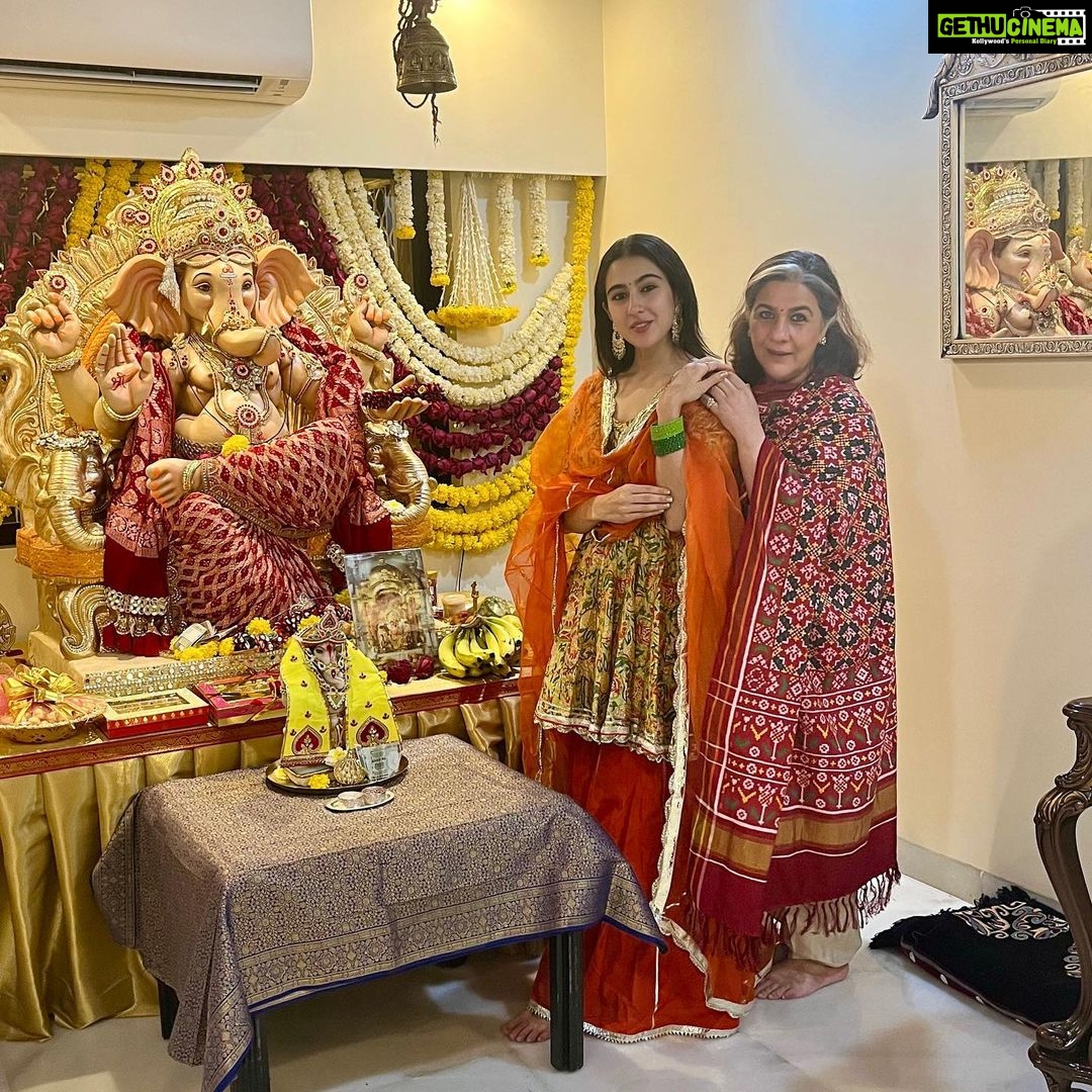 Sara Ali Khan Instagram - Happy Ganesh Chaturthi ππ»ππ»Ganpati Bappa Morya π€π€π€ #duttacharaja