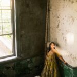 Sara Ali Khan Instagram - Glimmer and Shimmer ✨ @khushmag Editor-in-chief: Sonia Ullah (@Sonia_Ullah) Photographer: Vansh Virmani (@VanshVirmani) Wearing: Shyamal & Bhumika (@ShyamalBhumika), Mohsin Naveed Ranjha (@mohsin.naveed.ranjha) Creative Director: Manni Sahota (@ManniSahota_) Fashion Editor: Vikas Rattu (@Vikas_R) Fashion Stylists: Tanishq Malhotra (@TanishqMalhotraa) and Zahra Sarfraz (@ZahraSarfraz) Interview by: Nupur Sarvaiya (@NupurSarvaiya) Makeup: Gini Bhogal (@Gini.Bhogal) Hair: Christopher Gatt (@ChristopherGattHair) Nails: Jade Ford (@JadeFordLondon) Artist PR: Spice (@spicesocial