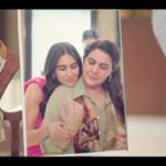 Sara Ali Khan Instagram - My mommy is the best ☝️ So she deserves a cut above the rest 💍 So just go to @tbz.theoriginal for any occasion or fest 🎉 Go see their festive offers- I’m sure they’ll pass the test ✅ #TyohaarReadyWithTBZ #TBZTheOriginal #TBZjewellery #collab