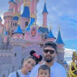Sarah Khan Instagram - Disneyland 💕 Disneyland vlog is out Link in bio ⬆️ Disneyland Paris