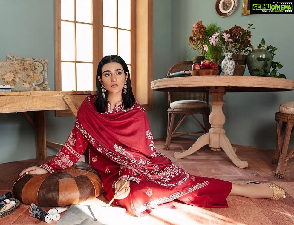 Sarah Khan Instagram - @crossstitch_official 💕