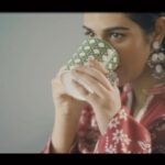 Sarah Khan Instagram - @crossstitch_official presents their Unstitched Premium Cotton Satin, a collection filled with some of my favourite designs and colors! 🤍 Prebook now | Available in stores nationwide on 24th ✨