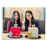 Sarah Khan Instagram - ♥️ Vlog link in bio @n7realestateuae