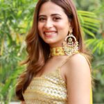 Sargun Mehta Instagram - #MOH IN THEATRES near you .. - tuhadi gore Wearing - @breathebyaakankshasingh Jewellery- @daakghar.in Styled - @devs213