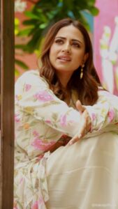 Sargun Mehta Instagram - #MOH. #16THSEPTEMBER2022 ADVANCE BOOKING OPEN NOW... BOOK YOUR TICKETS NOW