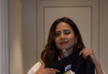 Sargun Mehta Instagram - Manifesting @diljitdosanjh be like 😁 😁.. dasseya c na mainu magic aunda 🤣 baaki da magic #5thoctober nu on DUSSEHRA #BBPN #babebhangrapaundene IN THEATRES NEAR YOU