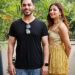 Sargun Mehta Instagram - Thank you gorey te rabbi de pyaar nu amar karan layi❤️❤️ . #MOH in theatres near you 🤗 Wearing - @breathebyaakankshasingh Jewellery - @daakghar.in Styled - @devs213