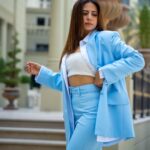 Sargun Mehta Instagram - Rushing coz 5 days to go for #BBPN #BabeBhangraPaundeNe #5thoctober Styled - @mandybeautyx