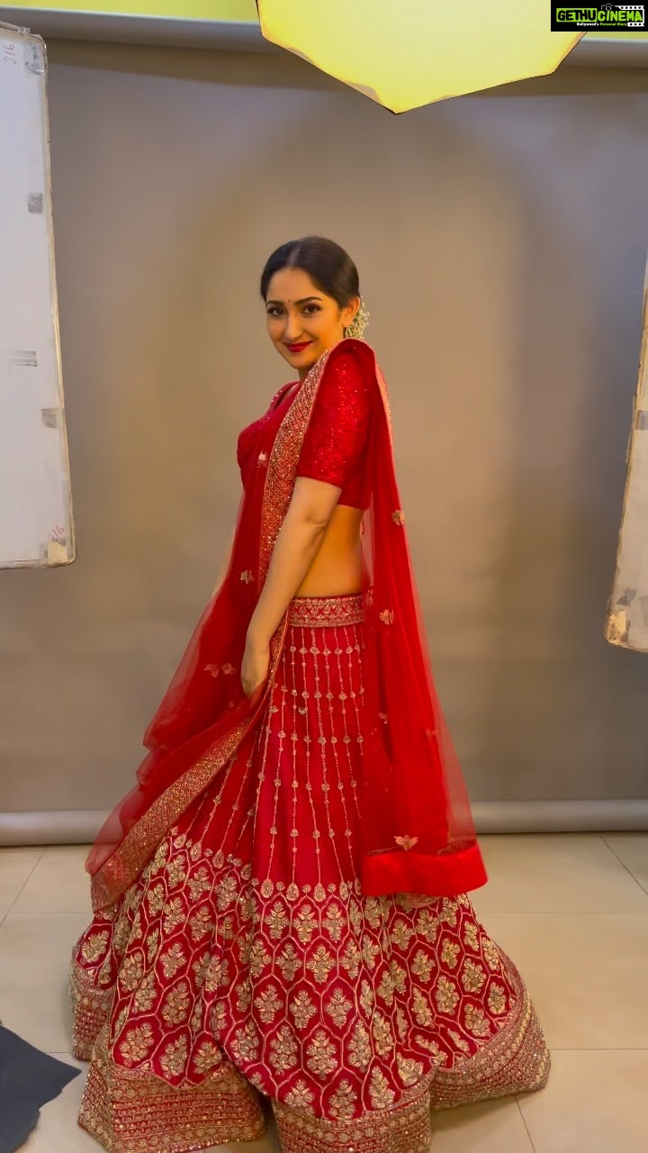 Sayyeshaa Saigal - 253K Likes - Most Liked Instagram Photos