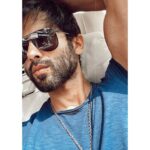 Shahid Kapoor Instagram - #carfie