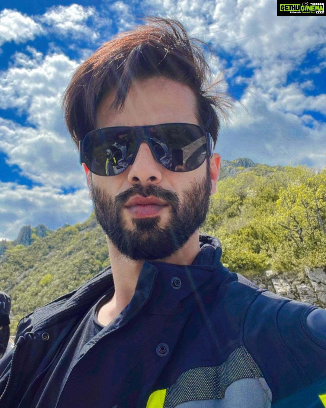 Shahid Kapoor - 1.2 Million Likes - Most Liked Instagram Photos