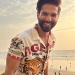 Shahid Kapoor Instagram - Get your happy face on !! 💕