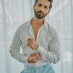 Shahid Kapoor Instagram - A true blue coffee lover… Shot by: @mayank_mudnaney Outfit: @gauravguptaofficial Shoes: @louboutinworld Styled by: @theanisha Assistant: @keyurisangoi Dress team: @thebombaydressman Makeup: @james_gladwin_ @mahendra.kanojia Hair by: @aalimhakim Hair assistant: @shahrukhshaikh9519 Managed by: @chanchal_dsouza Digital agency: @59thparallel Security: @parvez_pzee