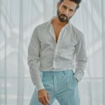 Shahid Kapoor Instagram – A true blue coffee lover…

Shot by: @mayank_mudnaney 
Outfit: @gauravguptaofficial 
Shoes: @louboutinworld 
Styled by: @theanisha 
Assistant: @keyurisangoi 
Dress team: @thebombaydressman 
Makeup: @james_gladwin_ 
@mahendra.kanojia 
Hair by: @aalimhakim 
Hair assistant: @shahrukhshaikh9519 
Managed by: @chanchal_dsouza 
Digital agency: @59thparallel 
Security: @parvez_pzee