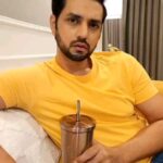 Shakti Arora Instagram - Interrogation of a shopaholic 🤥 #trending #shophaholic #shaktiarora