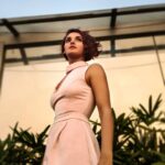 Shakti Mohan Instagram - First Monday of the decade Stop wishing ✨ Start doing 🌺 #2020 #mondaymotivation