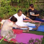 Shakti Mohan Instagram – “Family that stretches together, stays together”
🌿👨‍👩‍👧‍👧🙏
#healthiswealth