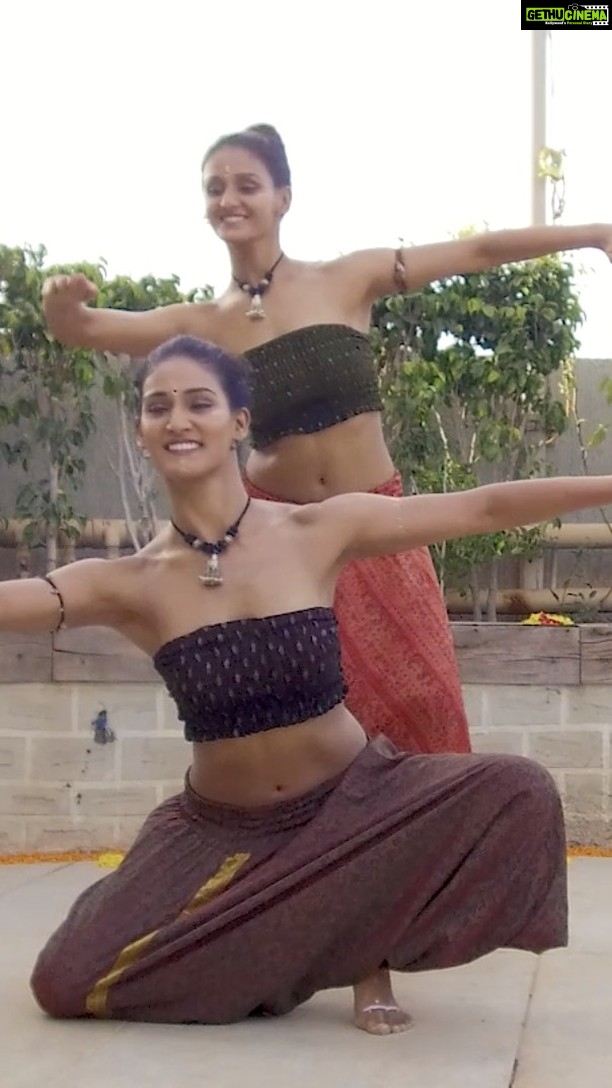 Shakti Mohan Instagram - We are nearing 10 Million on Youtube. I feel so happy when independent work is loved and appreciated. Thank you everyone. Watch it on YouTube - Link in Bio @muktimohan @indianraga @nrityashakti
