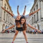 Shakti Mohan Instagram - Yin Yang ☯️ OR Vikram Betaal 🐒 . @muktimohan #sisters #France Thanks to @francebyfrench #orleansmetropole #orleanstourisme #loiretourisme #francebyfrench #beyondparis #goniyo @orleansvaldeloiretourisme @tourismeloiret @go_niyozen @go_niyo @empreintehotelorleans 📷 @shutterdownphotography