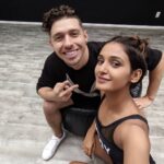 Shakti Mohan Instagram - What are we gonna do? Tell us 🤔 @phillipchbeeb #pacman #collaboration Video 🇮🇳🇺🇸 COMING SOON on YouTube Subscribe y'all 😘 (Link in Bio)