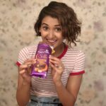 Shakti Mohan Instagram - No matter how the day went, a heavy rehearsal day or a heavy work day, biting into a bar of chocolate at the end of the day is all I need to unwind. And this new #SilkHazelnut by @cadburydairymilksilk is just perfect for this. One bar of chocolate is packed with so many yum hazelnuts and I am so in love with this! Have you tried it yet?