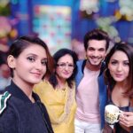 Shakti Mohan Instagram – 🍓🍟🍔 🧀🌽🍓🍊
Such a fun show this is. Have never met such judges in my life 🤪🤣 @neetimohan18 @arjunbijlani
#kitchenchampion @colorstv 
@muktimohan .
.
@neerajnavare.makeupartist @premavshetty @jagtap721