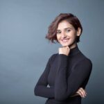 Shakti Mohan Instagram – Live it while you got it 🌿
.
.
📷 @shaurya_bajpai @neerajnavare.makeupartist
🏡 @nrityashakti