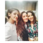 Shakti Mohan Instagram – A condition called “Sisteriosis” 🧖
@neetimohan18 @kmohan12 @muktimohan
