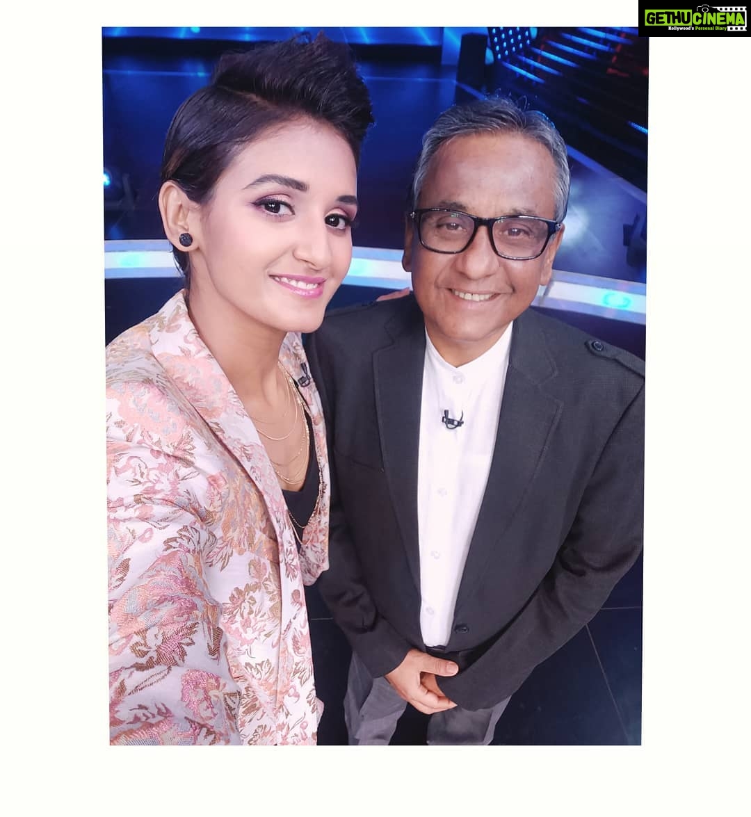 Shakti Mohan Instagram - I have a Hero I call him DAD My plus in life @bms.brijmohan ♥️♥️♥️♥️