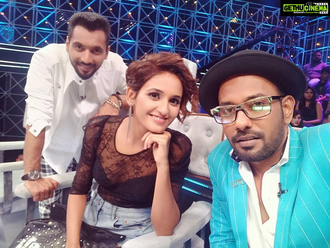 Shakti Mohan Instagram - ONE DAY TO D + 4 🔥 #danceplus4 @starplus @dharmesh0011 @punitjpathak