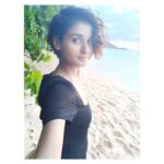 Shakti Mohan Instagram - Paradise 🌺🌺🌺 #throwback #hawaii